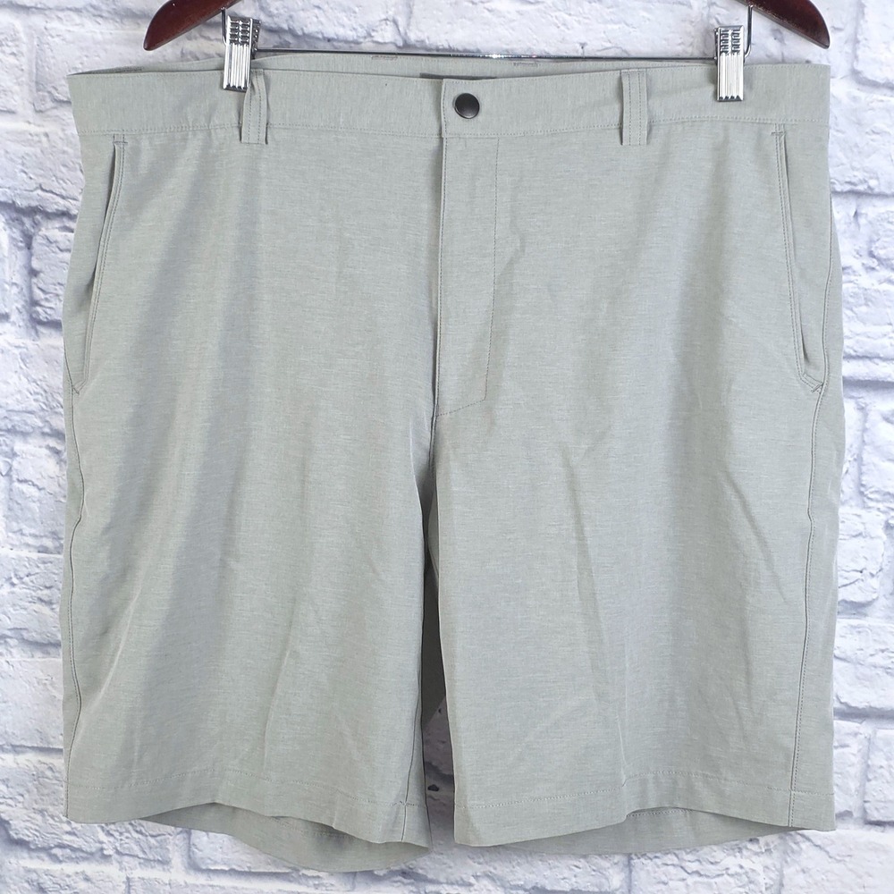 Peter Millar Crown Sport Men Gray Performance Golf Shorts Stretch Light Size 38